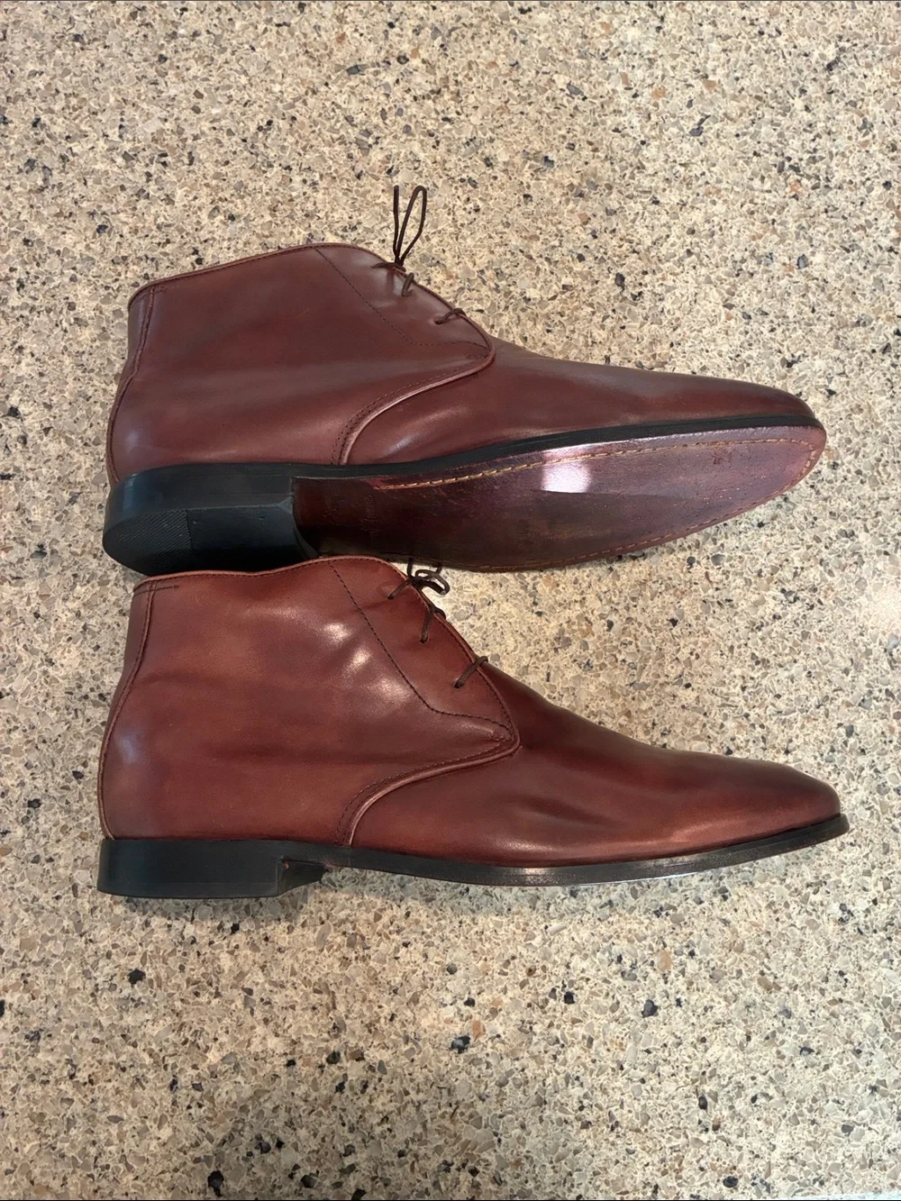 Men's 10.5 3E Florsheim Brown Leather Chukka Boots - Classic Lace-Up